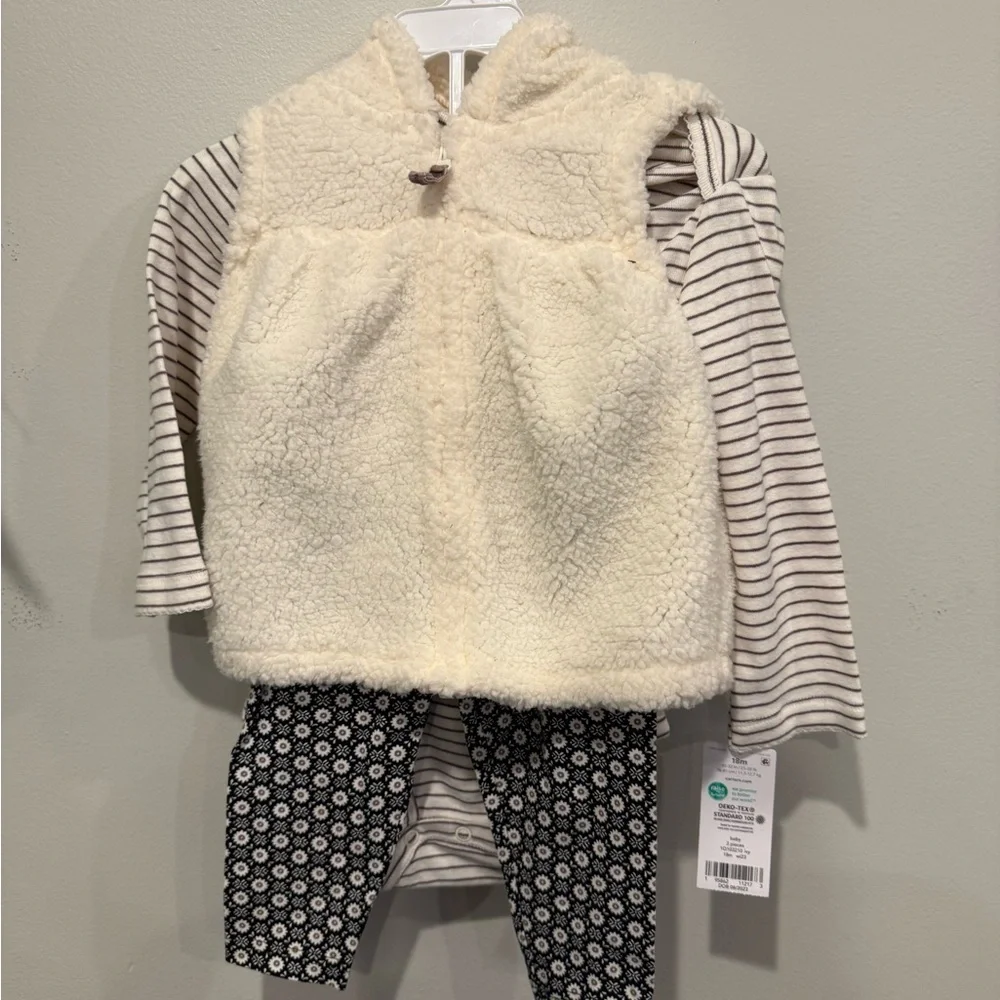 Carter’s Cream Fleece 3 Piece Set Vest Top and Leggings Size 18 Month